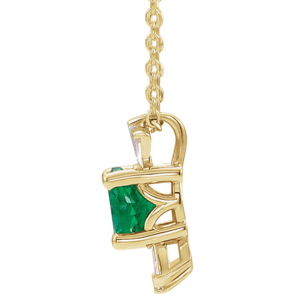 Vintage Art Deco Style Emerald and Diamond Baguette Necklace